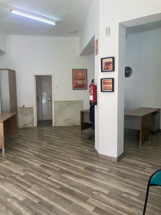 Local en venta en Bufala Badalona de 45 metros 2