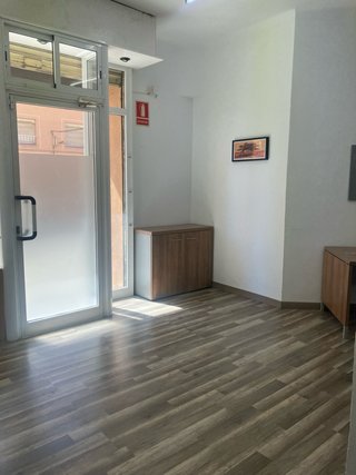 Local en venta en Bufala Badalona de 45 metros 2