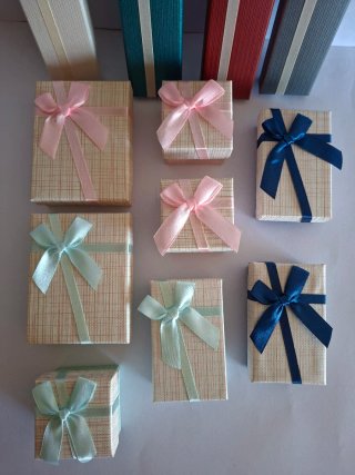 CAJAS DE PRESENTACIÓN PARA BISUTERÍA Y REGALO