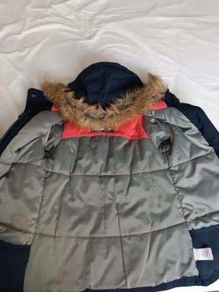 Abrigo Quechua niña azul y rojo