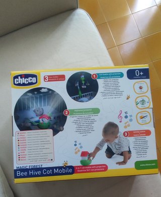 Chicco Bee Hive Cot Mobile