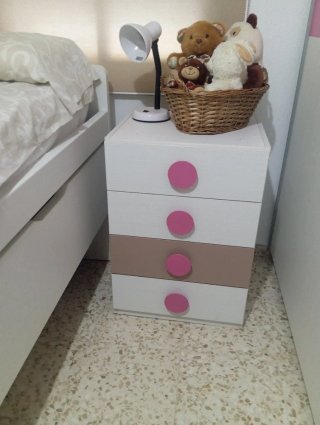 Cama nido y dos colchones como nuevos.Regalo resto