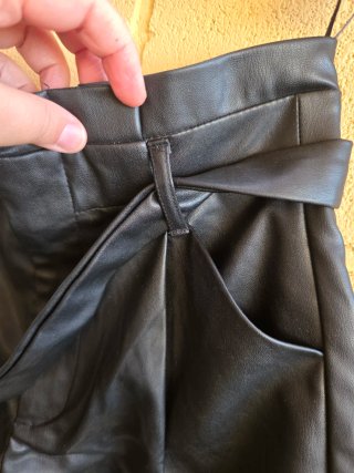 Shorts negros de talle alto