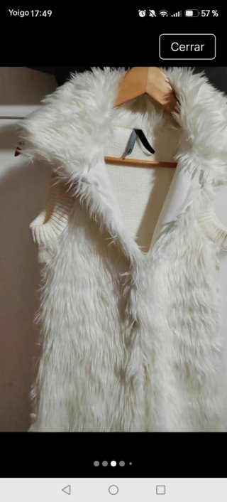 Chaleco pelo blanco Stradivarius Talla M