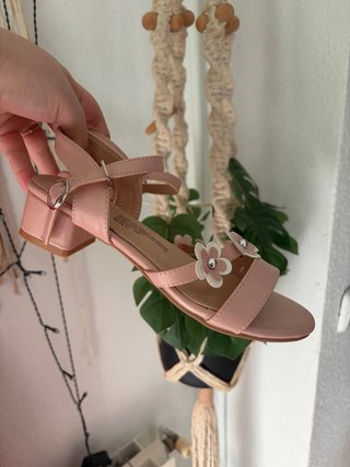 Sandalias rosas flores talla 37