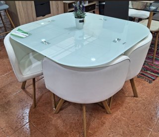 Mesa comedor y 4 sillas