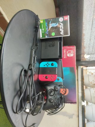 Nintendo Switch + Mando + FC24