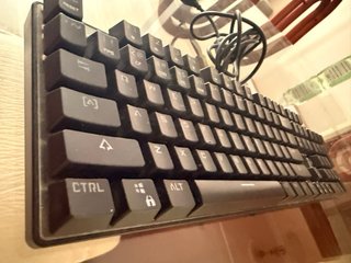 Teclado Mecánico Motospeed CK104 Retroiluminado