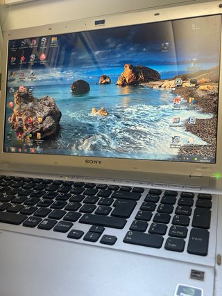 Sony VAIO VPCF13A4E i5 NVIDIA 6GB RAM