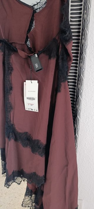 Vestido corto lencero. ZARA. Nuevo sin estrenar y