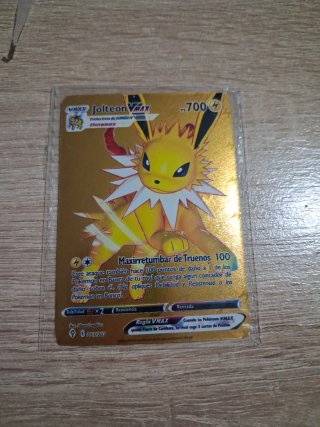 Carta Pokémon VMAX Jolteon 700 HP