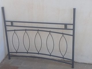 Cabecero cama 1,50 metal negro