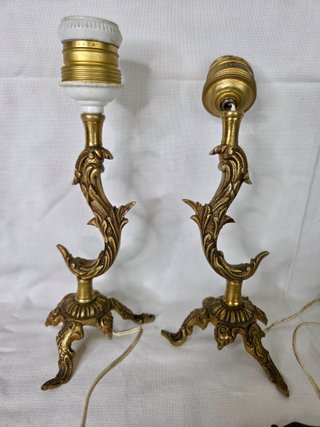 Pareja de lámparas de mesilla antiguas en bronce