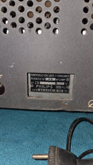 Radio Philips antigua a válvulas