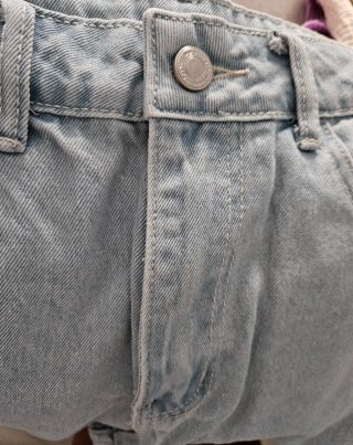 Shorts vaqueros desgastados talla S