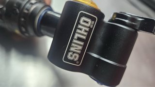 Amortiguador Öhlins TTX2 Air 205 × 65 mm