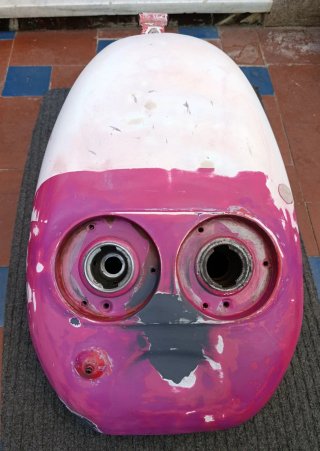 Depósito Gilera Crono 125 con tapones