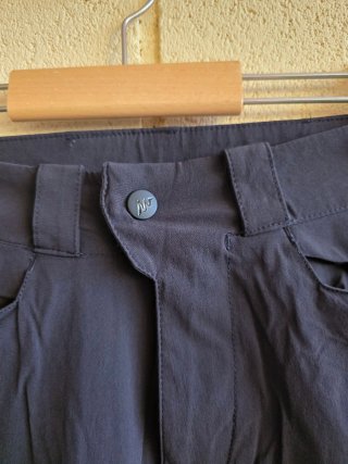 Pantalón trekking gris marengo