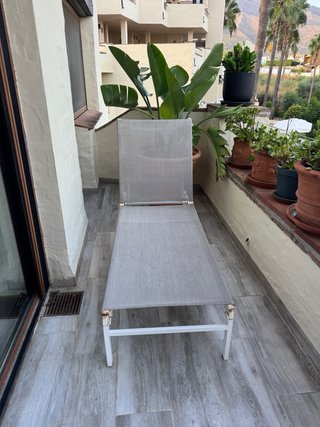 Tumbona terraza reclinable gris