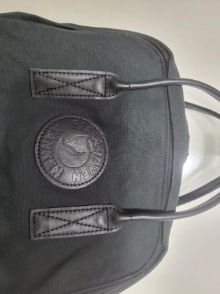 Mochila Fjallraven Kanken Laptop 17 Negra