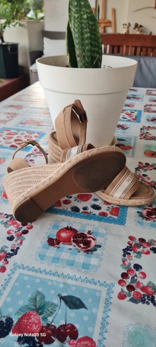 Sandalias cuña Tommy Hilfiger beige