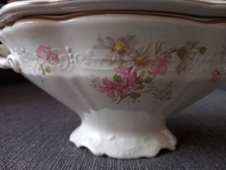Pequeña sopera porcelana inglesa flores rosas