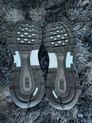 Nike P:6000 Negro/Gris