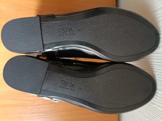 Zapatos planos Zara negros con pulsera