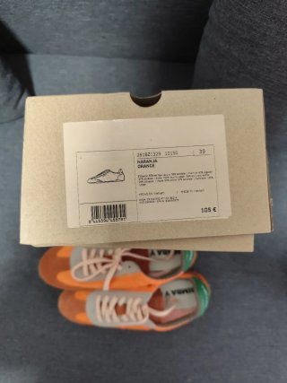Zapatillas Bimba y Lola Naranja T39 Nuevas