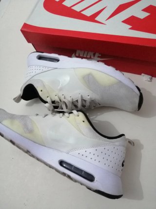Nike Air Max Tavas Blancas Talla 42