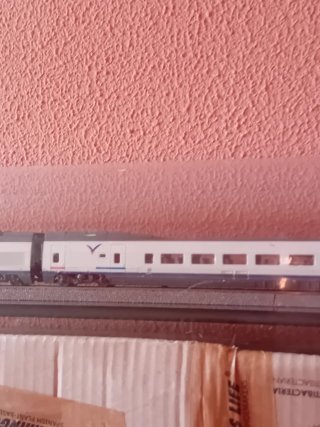 Maqueta tren AVE oficial