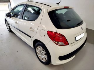 Peugeot 207 2010 excelente estado