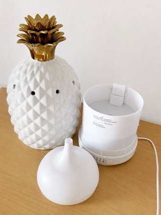 Difusor Piña Blanco y Dorado