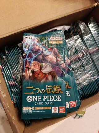 10x One Piece Card Game OP-08 Japonés