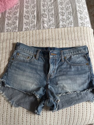 Shorts Levi's vaqueros desgastados