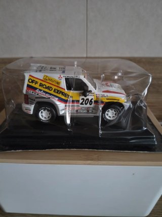 Maqueta Mitsubishi 4x4 Dakar 1998