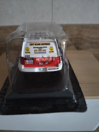 Maqueta Mitsubishi 4x4 Dakar 1998