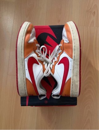 Nike Dunk Low Naranjas y Rojas