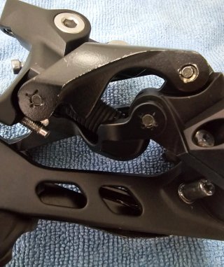 Cambio Trasero Shimano Deore M5120 para MTB.