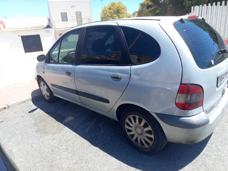 Renault Scenic 2003 - foto 1