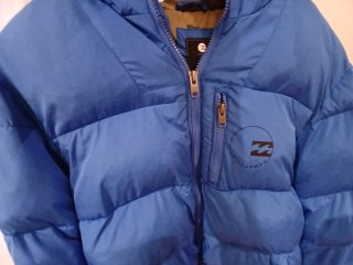 Plumífero azul Billabong. Talla 16