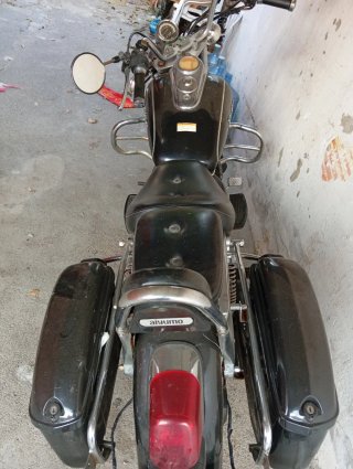 Moto Cruiser Aiyumo Negra y Plata