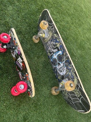 Patinete y 2 monopatines