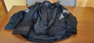 Chaqueta moto cordura hombre forro térmico
