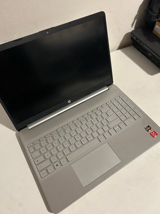 HP Laptop Ryzen 5 16GB RAM 256GB SSD