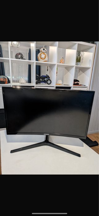 Monitor Samsung Odyssey 24 Negro curvo