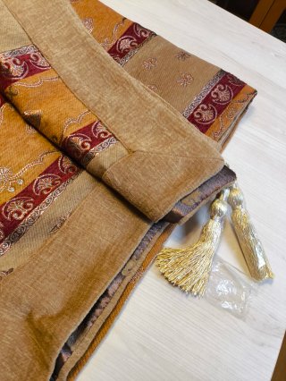 Tapete de mesa chenilla y cojín a juego