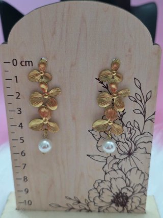 Pendientes flor dorados con perla