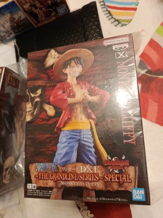 Figura Monkey D. Luffy DXF Grandline Series