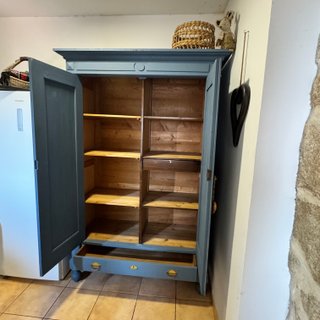 Armario antiguo madera maciza azul